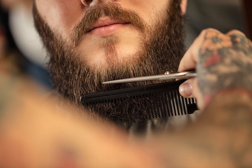 Lining Up the Hairs With Beard Comb