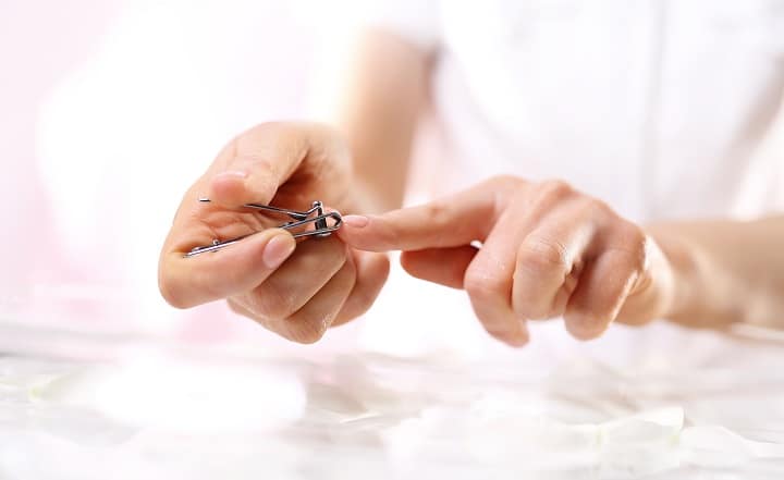 How to Use Nail Clippers Fingernails and Toenails