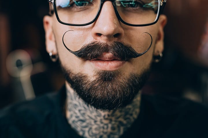 Pros and Cons of Italian Mustache