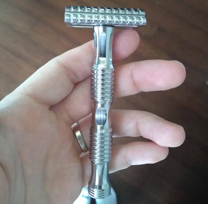 How to Use a Timeless Razor