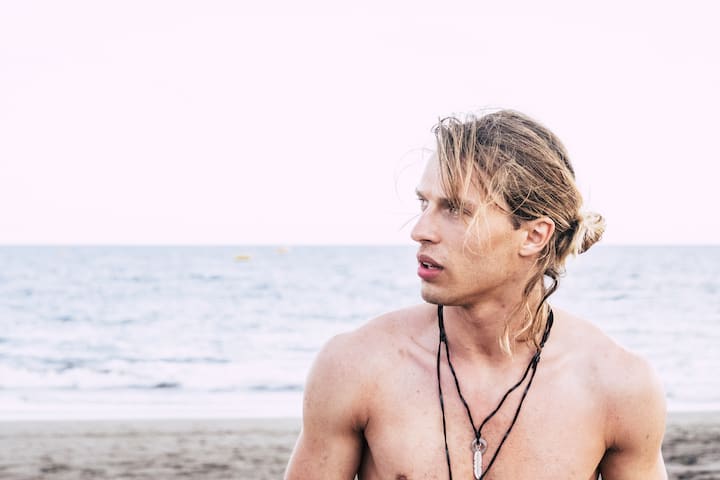How to Style Surfer Hair