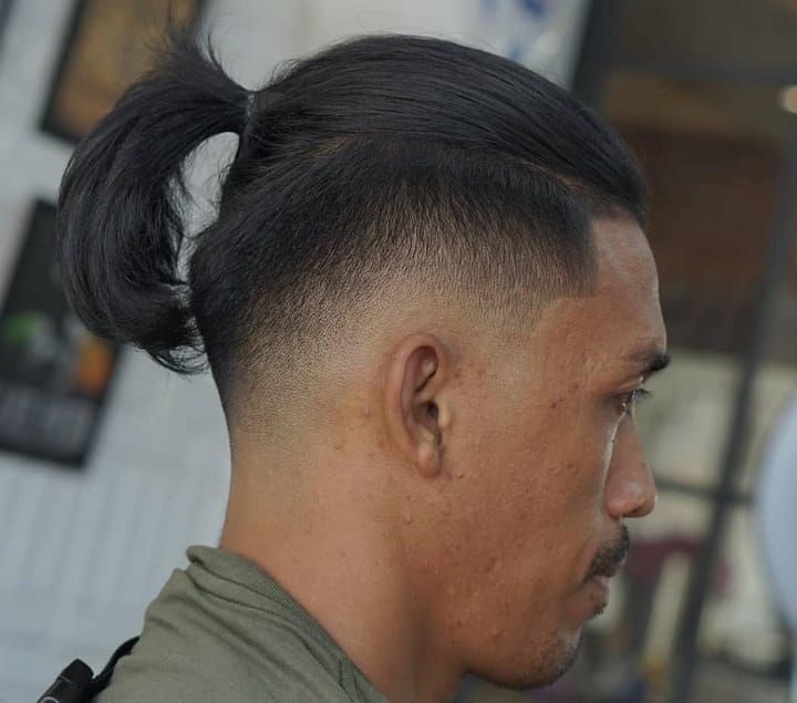 Undercut With Ponytailmen's hair ponytail
men's haircut ponytail
men's haircut with ponytail
