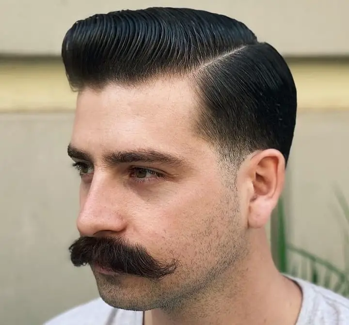 Side Part Vintage Hairstyle 