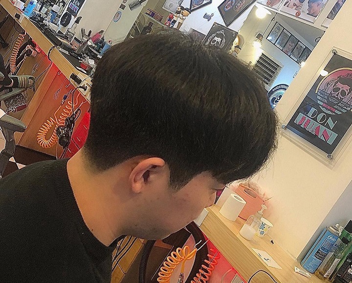 Bowl Crophigh fade undercut asian
korean hairstyle for oval face male
korean hairstyle round face male
