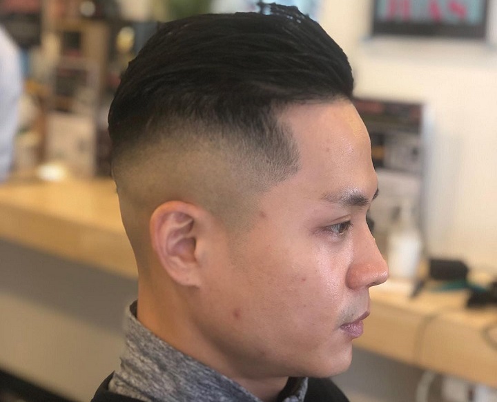 High Fade And Undercutasian comb over
asian fade haircut short
asian hairstyle for oval face male
