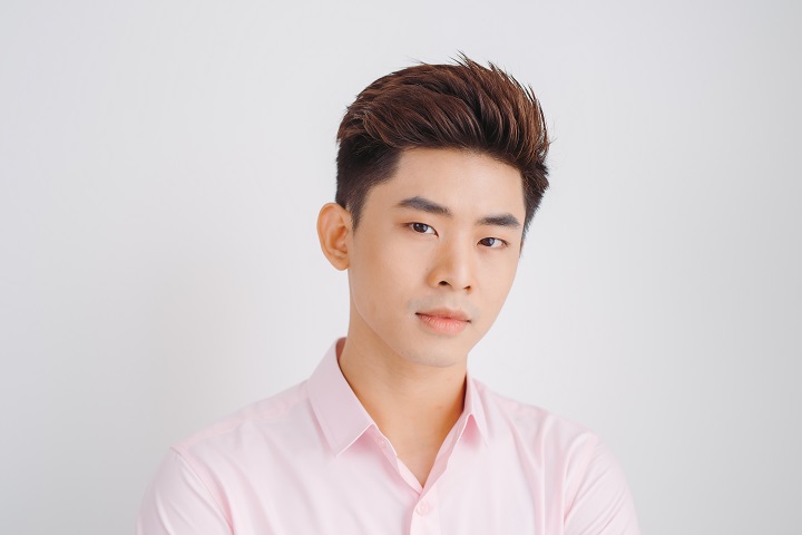 Long Dyed Shag
taper asian
taper fade middle part asian
taper haircut asian men
