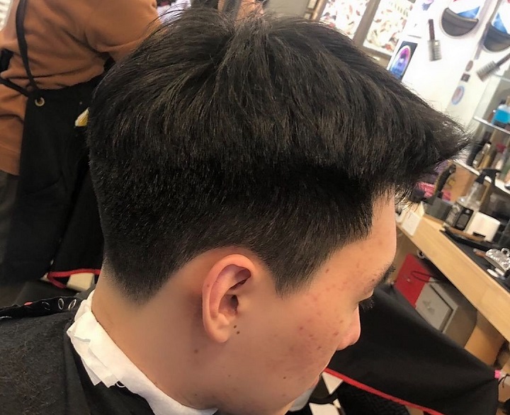 Wavy On Tophaircuts for straight asian hair male
hairstyle for asian men
hairstyle for round face men asian
