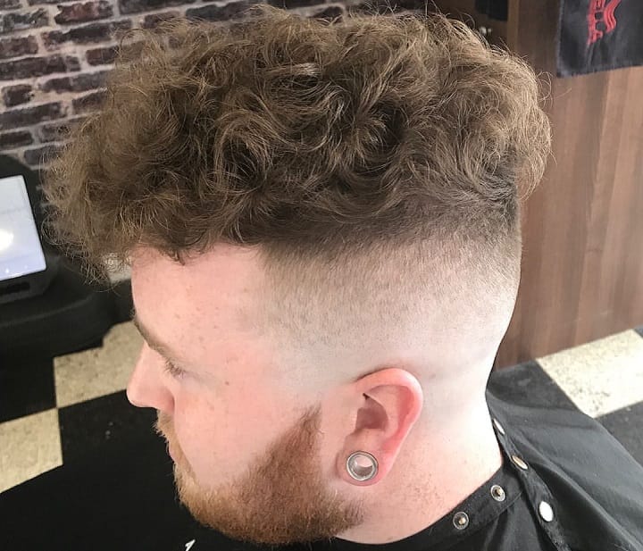 Curly Undercut Bald Fade And Wavy Topmens curly hair with undercut
under cut for curly hair
undercut men curly
