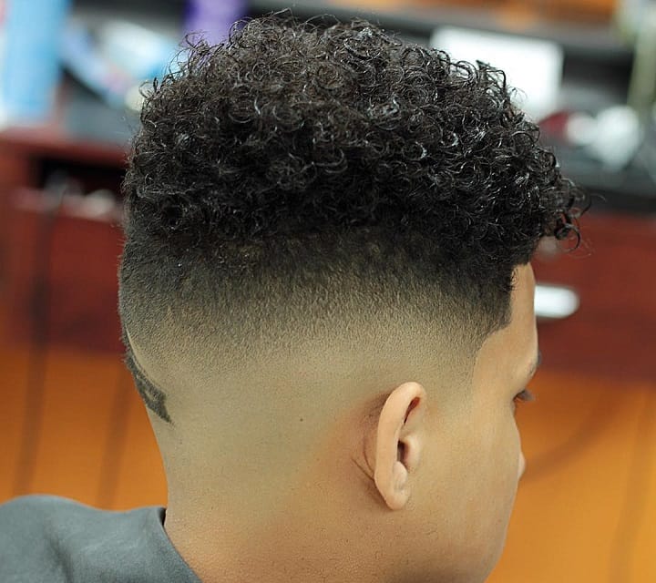 Classic Fade Wet Undercut Curlscurly undercut male
curly hair undercut male
mens curly undercut
