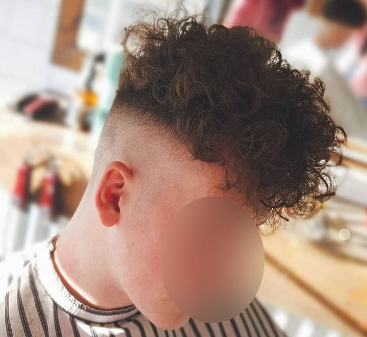 Curly Undercut curl undercut
curls with undercut
curly hair mens undercut
