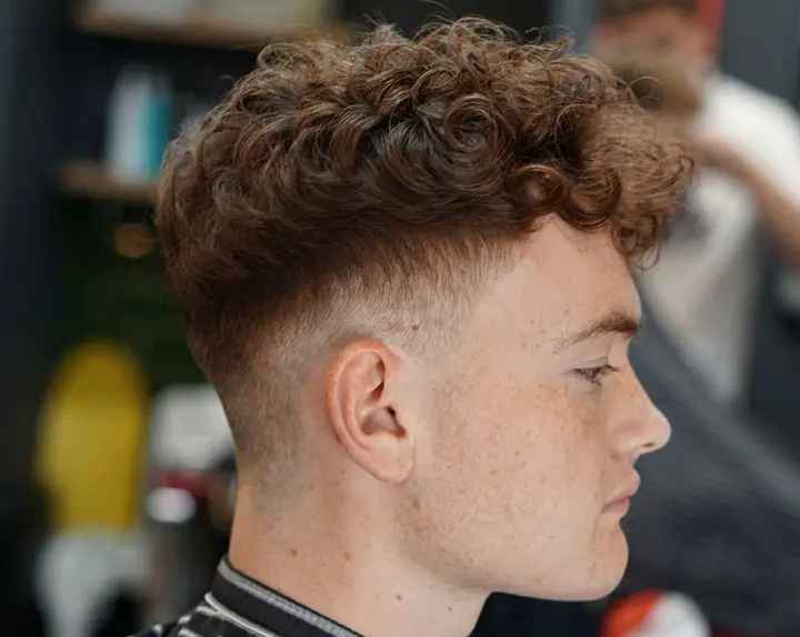 Fade And Curly Tophaircut styles for white men
short haircuts for white guys
white boy haircuts fluffy
