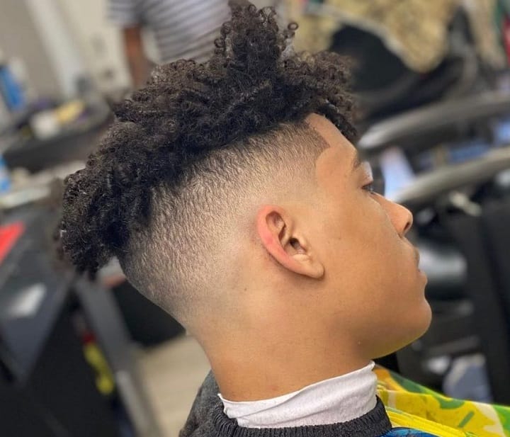 Skin Fade And Twisted Topmen undercut curly
mens curly undercut hairstyles
mens undercut hairstyle curly hair
