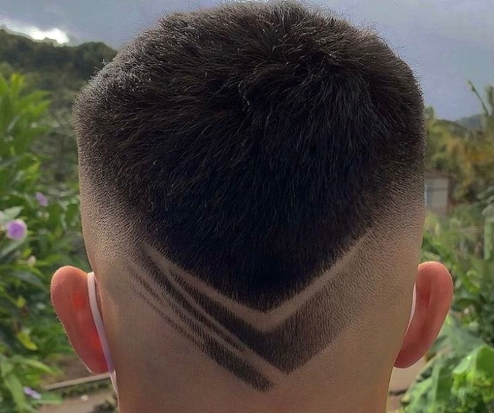 Nape Signature2 lines in the back haircut
2 side line haircut
3 line design haircut
