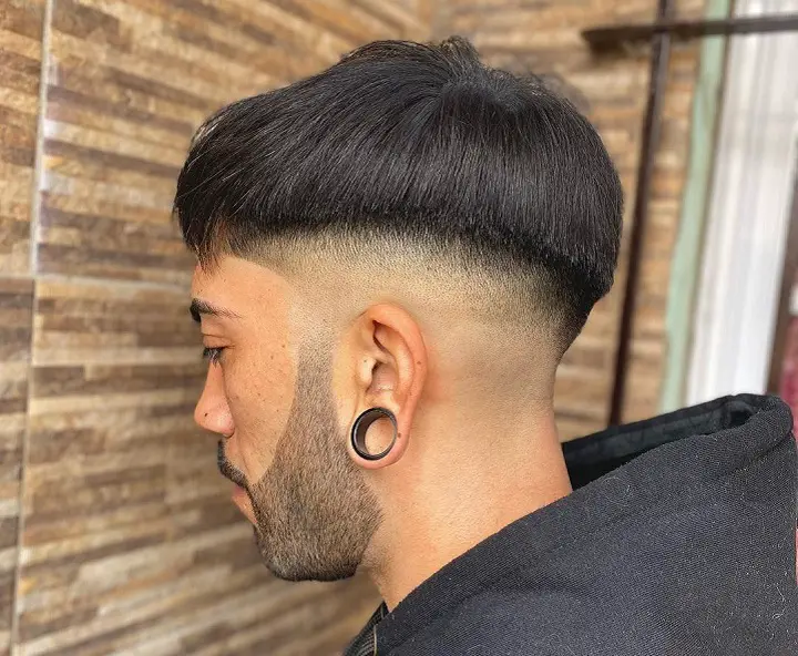 Takuache bowl cut hairstyle