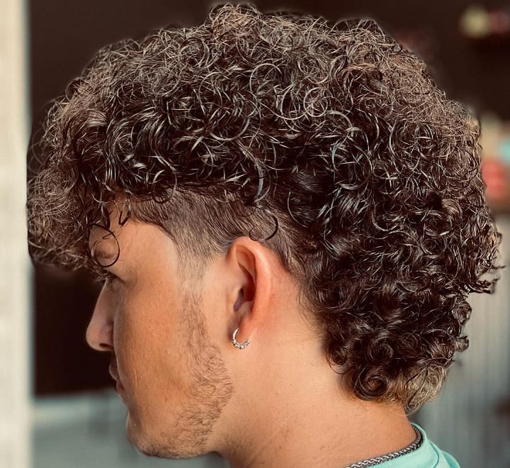 Long 3C or 4A Hair lightskin men hairstyles
best haircut for light skins
haircuts for light skin guys
