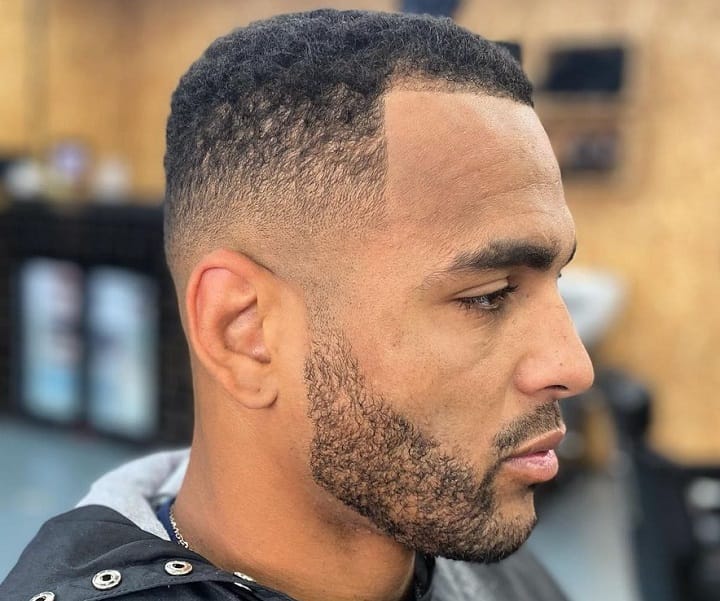 Short Natural Hair lightskin curly haircut
lightskin cut
lightskin men haircut
