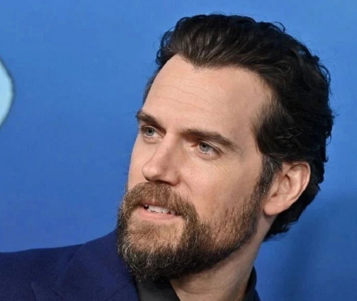 Bearded Henry Cavill With Comb-Over Hairstyle