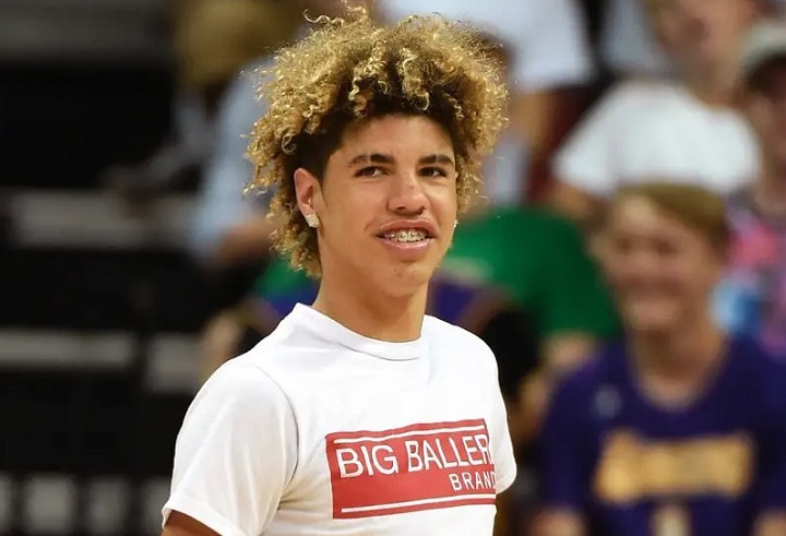 Lamelo With a Blonde Curly Mohawk Hair