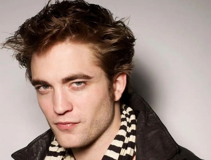 Robert Pattinson With a Messy Twillight Hair