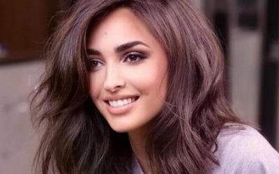50 Trendy Medium-Length Layered Haircuts & Hairstyle Ideas for Women (Best Layered Hair Styles & Tips)