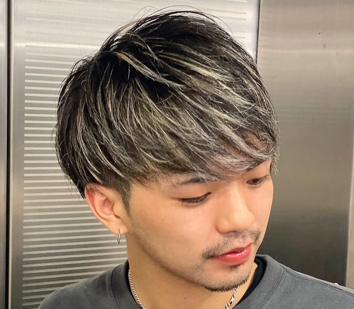 Shifted Bangs Japanese Haircut 