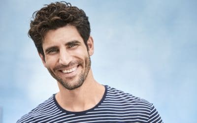 20 Attractive Greek Hairstyles for Men (Full Guide)